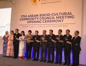 Department of Social Welfare and Development (DSWD) Secretary Judy M. Taguiwalo (5th from left) and other ASEAN Socio-Cultural Community (ASCC) Council Ministers show their solidarity at the 17th ASEAN Socio-Cultural Community Meeting opening ceremony.